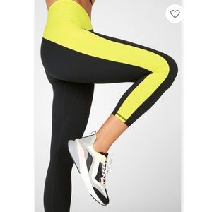 FABLETICS High-Waisted Motion365® Zip Pocket 7/8